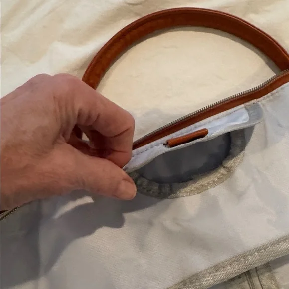 Emmafy NWOT 🔥sale🔥travel smart garment bag in cream and brown - Picture 11 of 15